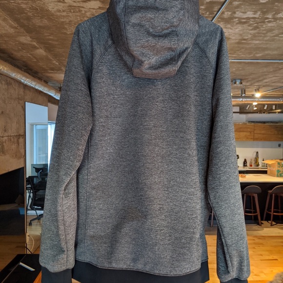 Oakley warm hoodie - Picture 2 of 3